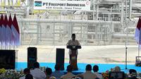 Presiden Prabowo Subianto saat meresmikan&nbsp;pabrik pemurnian logam mulia atau emas PT Freeport Indonesia di Gresik, Jawa Timur, Senin (17/3/2025). (Liputan6.com/Nanda Perdana Putra)