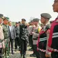 Kapolri Jenderal Listyo Sigit Prabowo pimpin apel gelar pasukan Operasi Mantap Brata terkait dengan pengamanan seluruh rangkaian Pemilu 2024, di Lapangan Monas, Jakarta, Selasa (17/10/2023). (Foto: Istimewa)