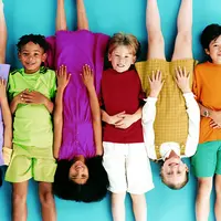 Meski berada di lingkungan yang sama, cewek dan cowok punya kehidupan yang berbeda, lho!