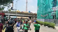 Lautan Massa Ojol Makin Besar Menuju Mako Brimob Kwitang, Dari Cikarang dan Depok Hadir