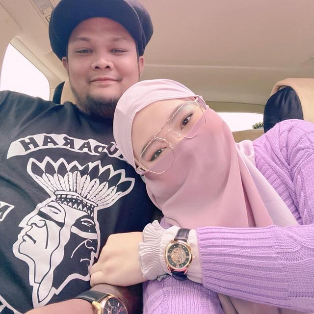 7 Potret Mesra Virgoun dan Inara Rusli Istrinya, Harmonis