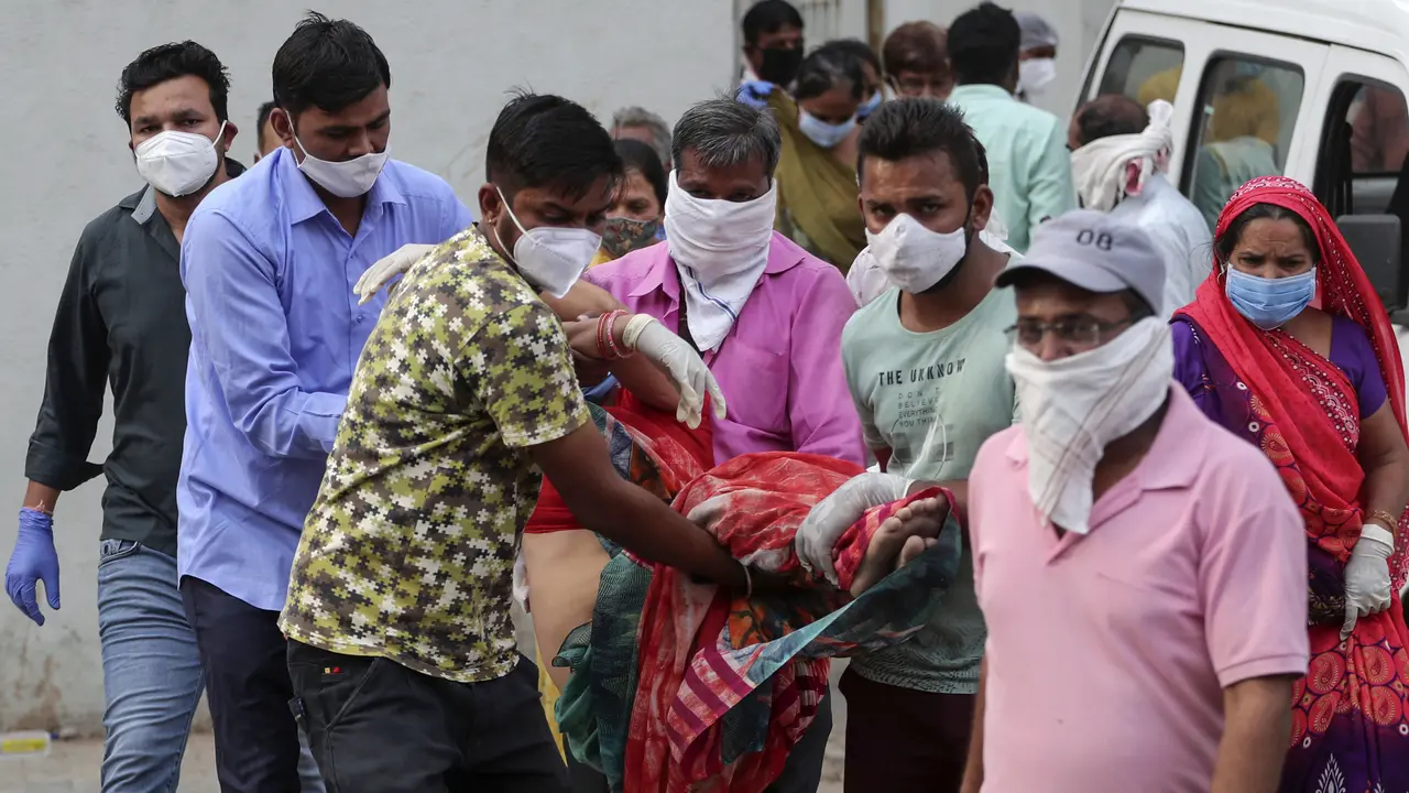 Potret India yang Babak Belur Dihantam Tsunami Covid-19