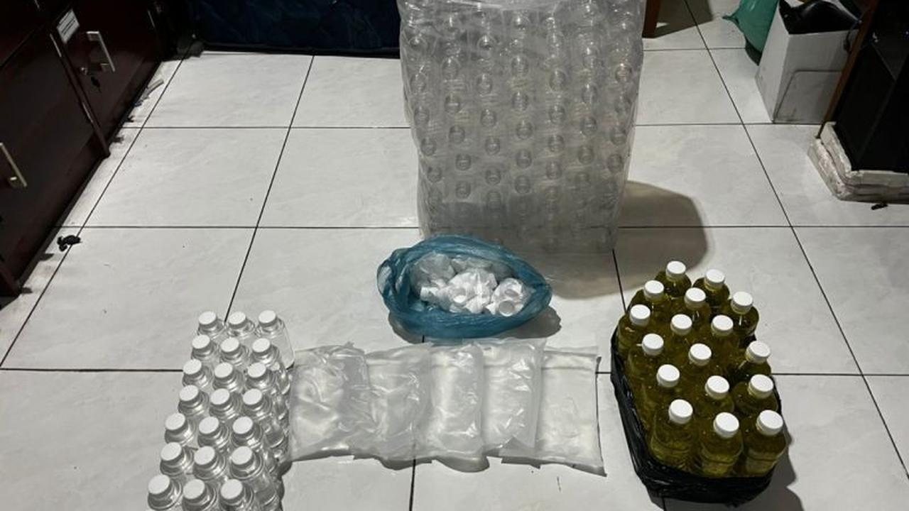 Polres Bantul Amankan Puluhan Botol Miras Ilegal dalam Operasi Serentak di Dua Lokasi