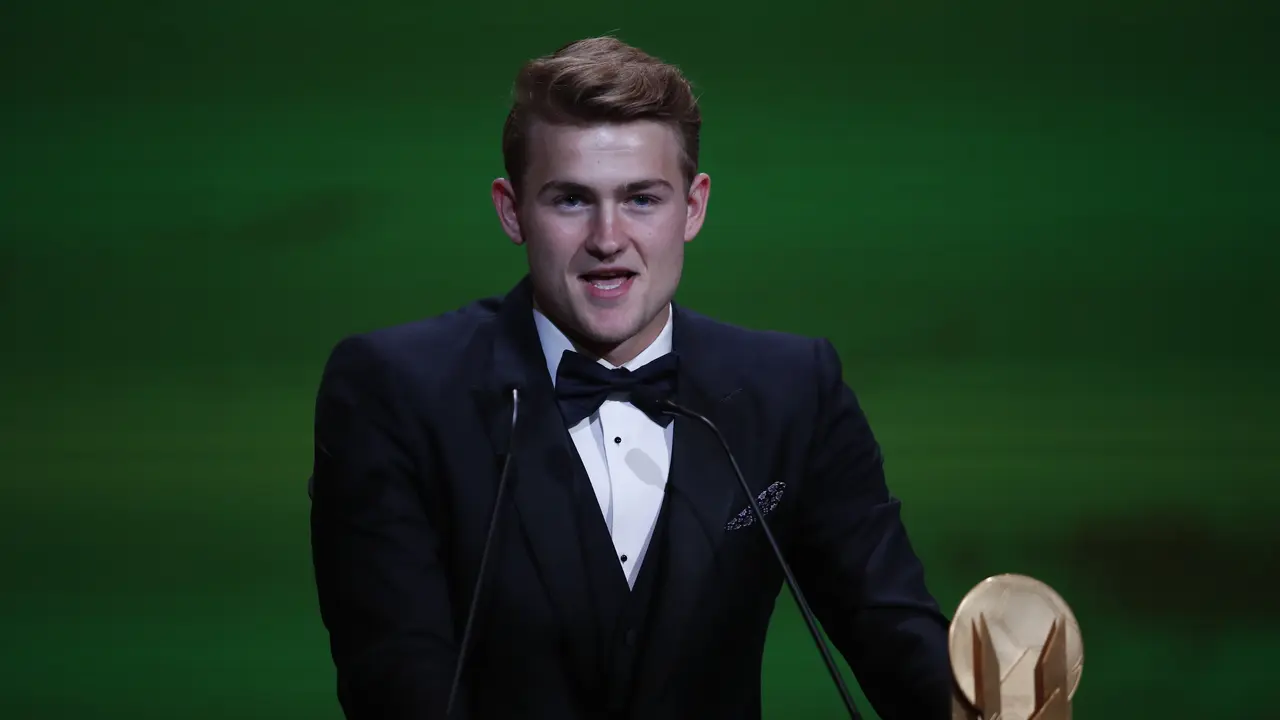 Ballon d'Or 2019: De Ligt dan Alisson Dapat Penghargaan Bergengsi