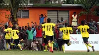 Para pemain Timnas U-20 Vanuatu merayakan keberhasilan mereka lolos ke putaran final Piala Dunia U-20, Selasa (13/9/2016).  (FIFA.com)