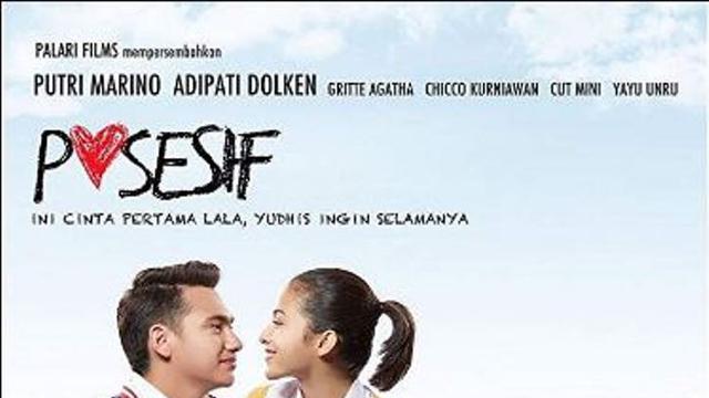 Cut Mini dalam film Posesif ( Foto: Palari Films/IMDB)