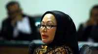 Ratu Atut Chosiyah membantah memberikan uang ke mantan Ketua Mahkamah Konstitusi Akil Mochtar terkait pengurusan sengketa pilkada Lebak, Kamis (24/04/2014) (Liputan6.com/Miftahul Hayat).