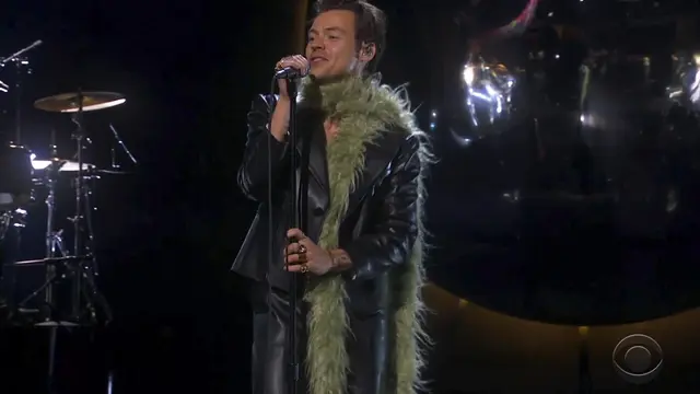 Harry Styles dalam Grammy Awards 2021. (CBS/Recording Academy via AP)