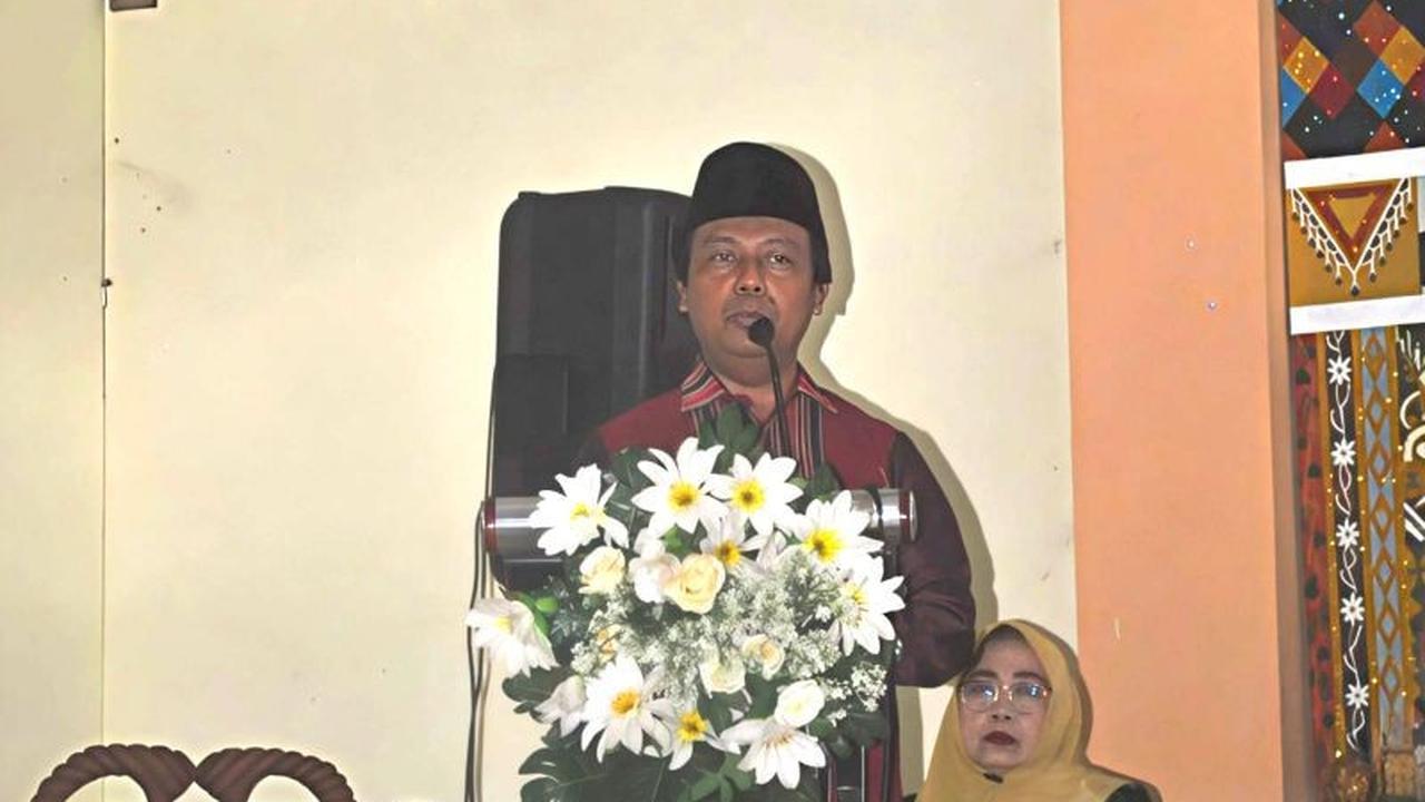 Trivia: Gedung DPRD NTB Dibakar, Bupati Ajak Warga Jaga Perdamaian Sumbawa Barat