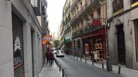 Salah satu lorong di kawasan wisata, Puerta del Sol, Madrid, Spanyol (Marco Tampubolon/Liputan6.com)