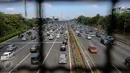  Tol Jagorawi terlihat padat di hari pertama Lebaran, Jakarta, Jumat (17/7/2015). Libur Idul Fitri dan cuti bersama dimanfaatkan warga Jakarta dan sekitarnya untuk bersilaturahmi dan rekreasi di sejumlah tempat wisata. (Liputan6.com/Faizal Fanani)