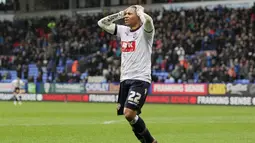 Tahun 2011, Arsenal mengontrak Wellington Silva dari Fluminense meskipun tidak mendapatkan izin kerja di Inggris. The Gunners lalu meminjamkan Silva ke klub Spanyol selama 4 tahun untuk membantunya mendapatkan paspor Spanyol. (www.squawka.com)