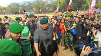 SBY temui warga Tangerang usai sertijab Mayor Inf Agus Harimurti Yudhoyono (Liputan6.com/Ahmad Romadoni)