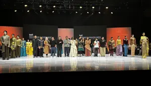 Rupa-Rupa Ulos Tutup Indonesia Fashion Week 2026