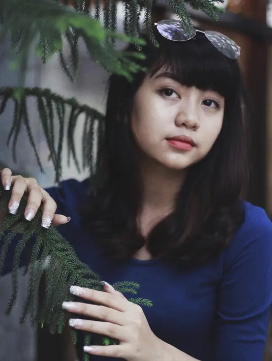 menggemaskan. Tak jarang suaranya yang unik itu juga seringkali membuat para lelaki yang mendengarnya jadi jatuh hati. (Instagram/gheaindrawari)