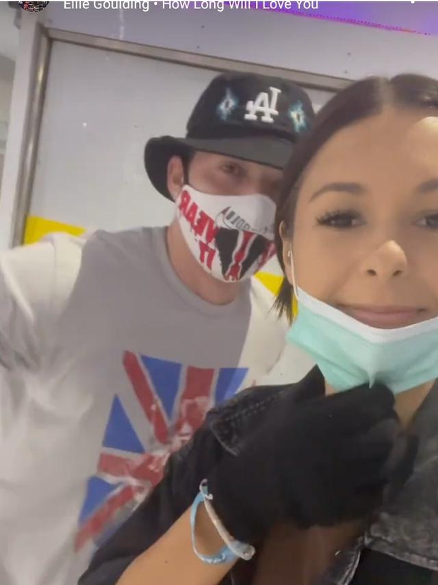 Stefan William bersama Ria Andrews sang kekasih (Foto: Instagram stefannwilliam)