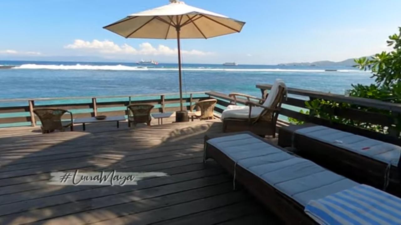 Dijuluki Juragan Tanah, 5 Potret Bungalow Desa Maya Ibu Luna Maya di Bali - Pemandangan Laut Super Cantik