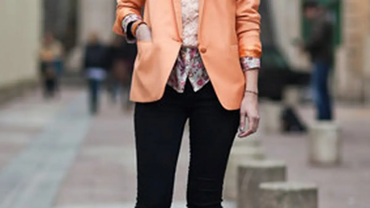 Gaya Boyish yang Tetap Feminin
