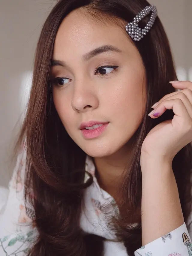 6 Potret Nasya Marcella dengan Makeup Natural, Cantik Alami