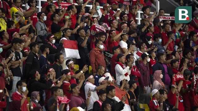 Suporter Timnas Indonesia U-20 di Stadion Gelora Bung Tomo