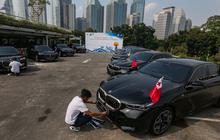 FOTO: BMW Serahkan 51 Mobil Listrik Mewah untuk Delegasi KTT WWF Bali