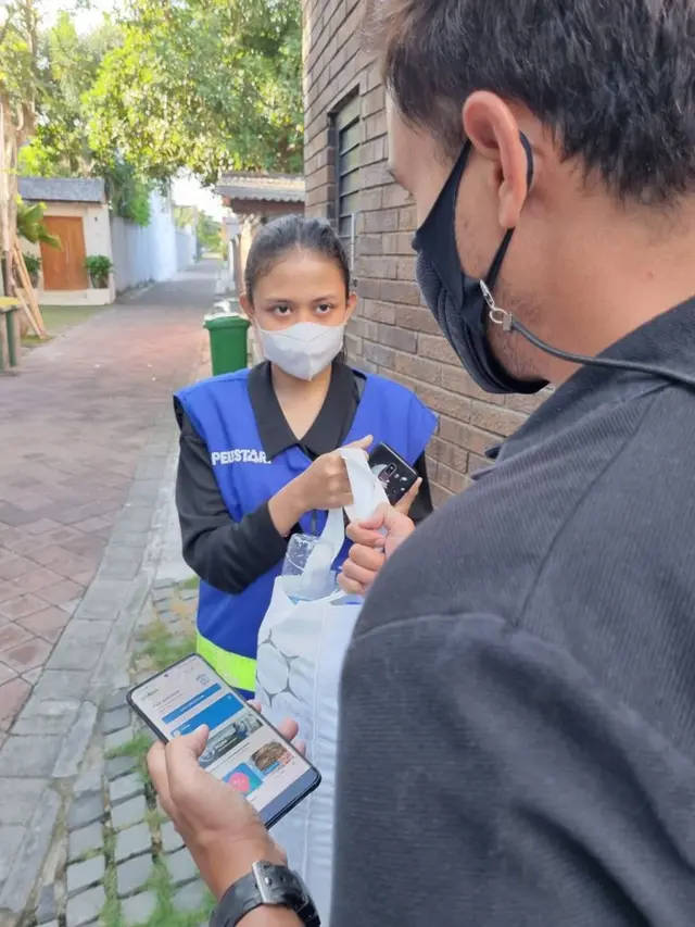 Hamish Daud mengandalkan aplikasi Octopus untuk mengatasi masalah sampah (ist)