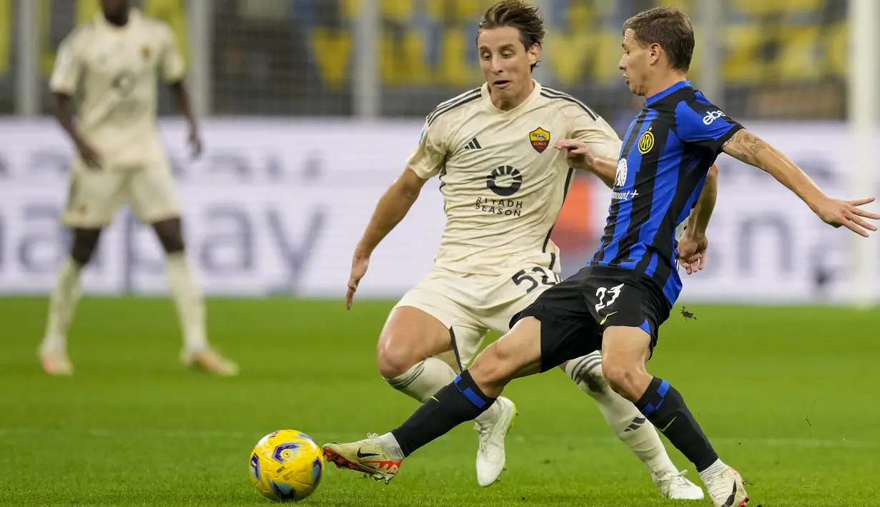 Sementara itu, Roma menduduki peringkat delapan dengan pin 14. (AP Photo/Antonio Calanni)