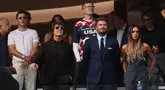 Pertandingan pembuka Grup D di Piala Dunia 2026 antara Amerika Serikat melawan Paraguay dihadiri mantan pesepak bola Inggris, David Beckham dan aktor Amerika Serikat, Tom Cruise. (AFP/Getty Images/Stu Forster)