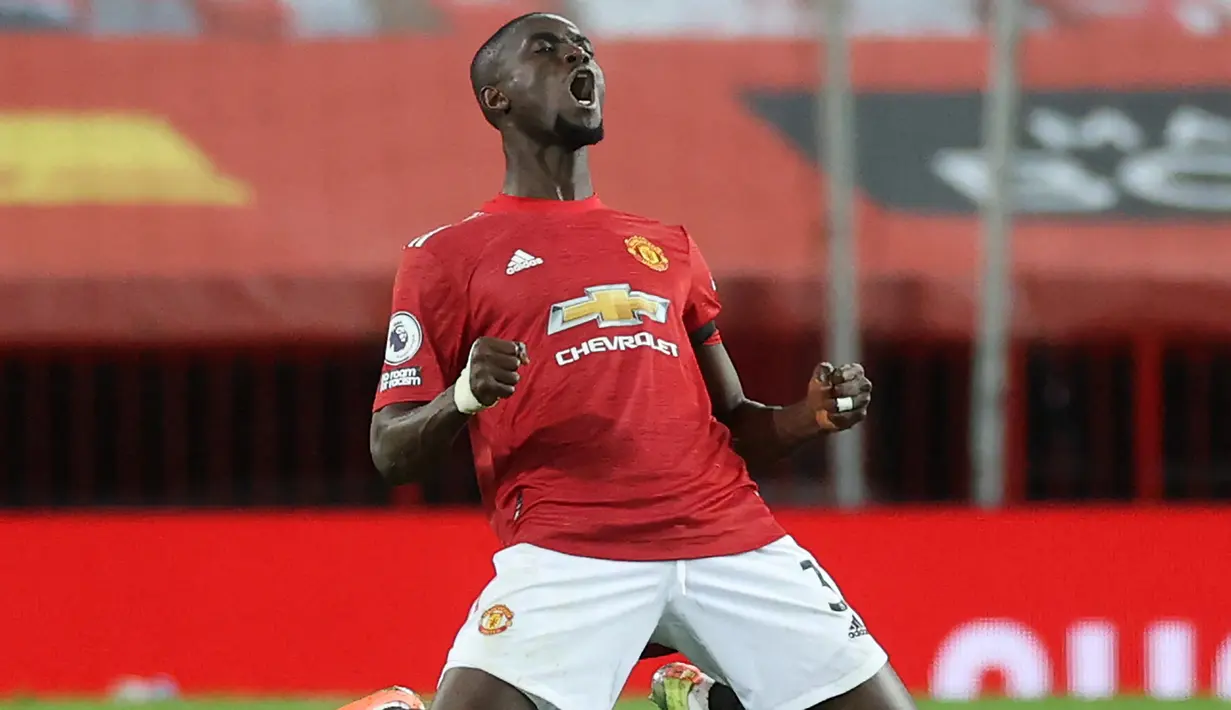 Musim ini adalah musim kelimanya bersama Manchester United. Eric Bailly telah tampil dalam 101 penampilan bersama Setan Merah dengan mencetak 1 gol. (AFP/Carl Recine/Pool)