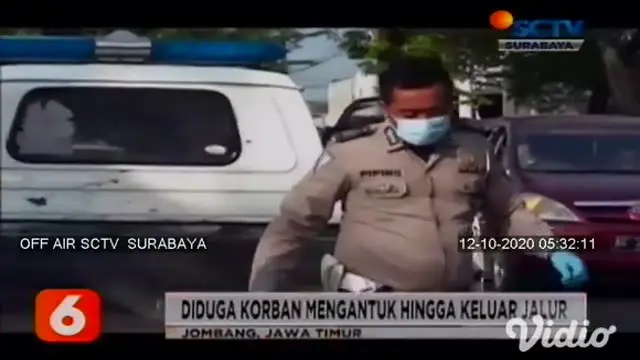 VIDEO: Diduga Mengantuk, Seorang Pemotor Tewas Setelah Menabrak Truk Pasir