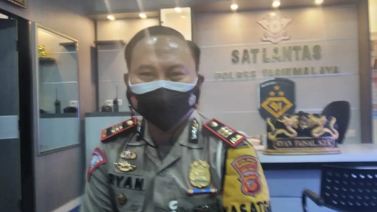 Kasat Lantas Polres Tasikmalaya AKP Ryan Faisal mengatakan, selama pandemi berlangsung rata-rata pemohon SIM berkurang antara 30-50 persen dibanding sebelumnya.