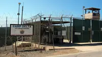 Camp Delta, Guantanamo (Wikimedia Commons)