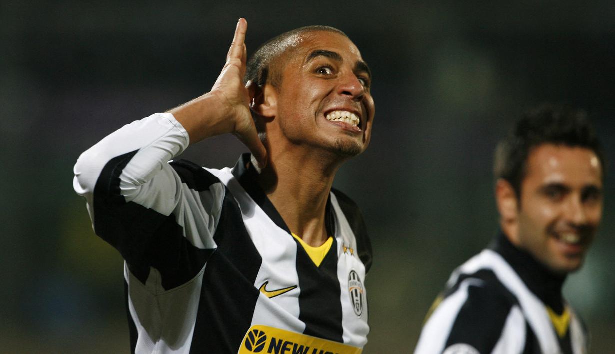 David Trezeguet. Striker yang kini berusia 44 tahun ini telah memutuskan pensiun pada Januari 2015 bersama Pune City di Liga India. Ia total telah mencetak 265 gol bersama 8 klub yang pernah dibelanya sejak 1993, termasuk AS Monaco dan Juventus. (AFP/Marcello Paternostro)