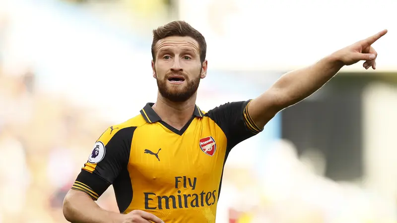 Bek Arsenal Shkodran Mustafi (Reuters / Jason Cairnduff)