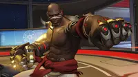 Konyol, Gamer Main Overwatch Pakai Sarung Tinju