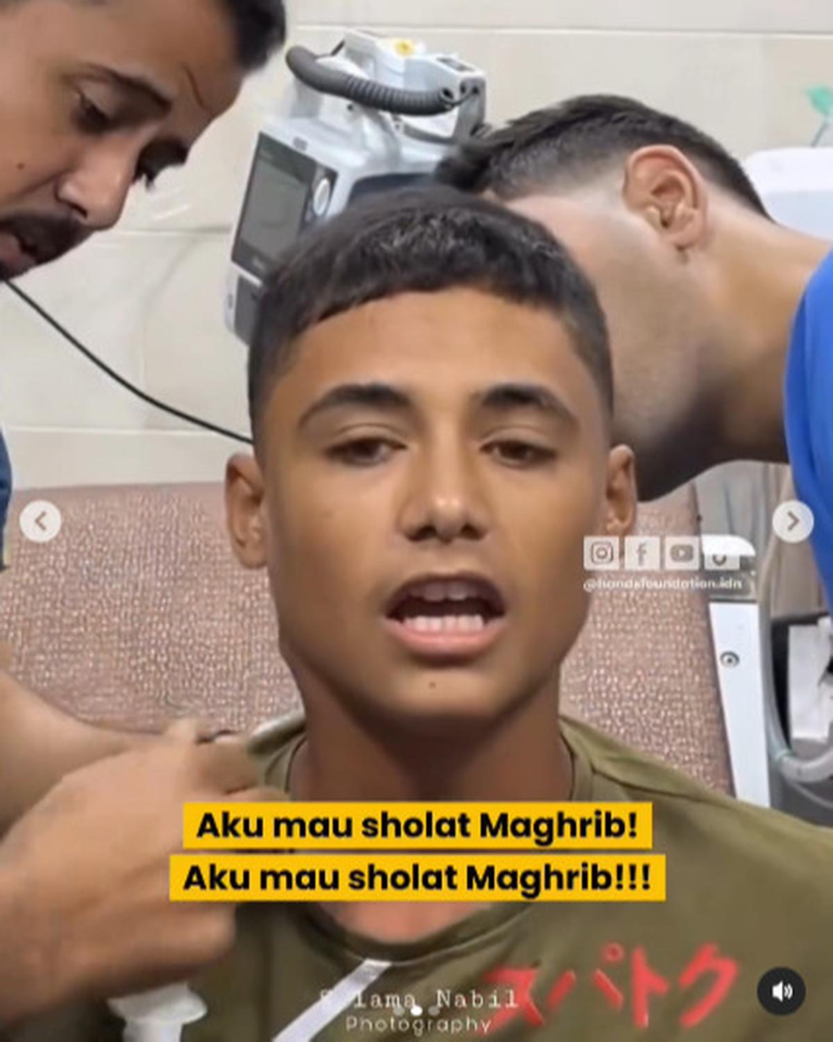 Anak Palestina di Gaza ini Ngotot Mau Salat Magrib saat Peluru Israel Menancap di Lehernya
