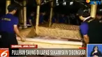 Setelah membongkar 32 saung di dalam lapas, belasan mobil bak terbuka dan truk silih berganti membawa berbagai material bangunan dari dalam lapas.