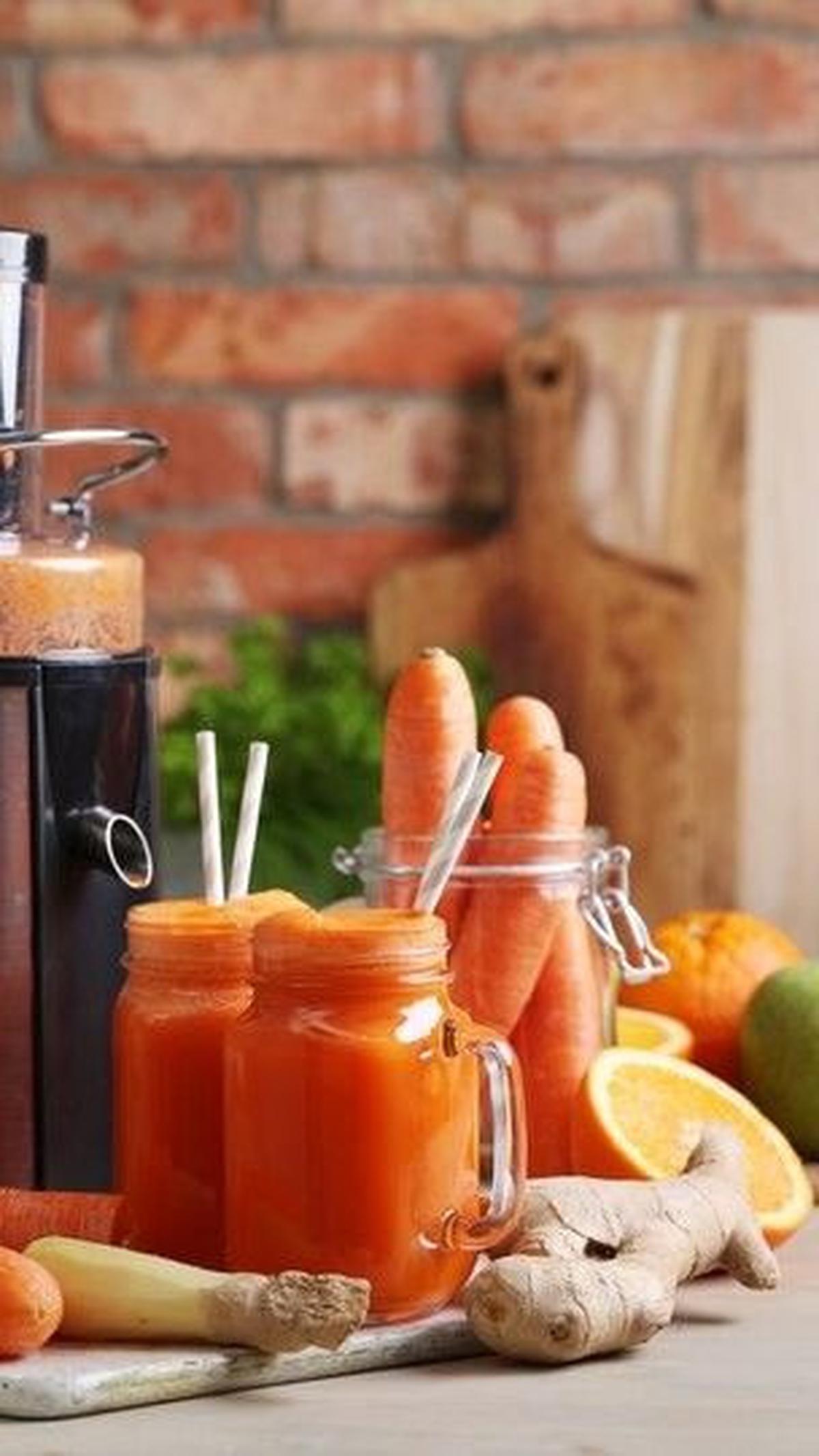 Dengan menggunakan pewarna alami ini, kita tidak hanya memberikan warna yang cantik pada makanan tetapi juga memberikan manfaat kesehatan bagi tubuh.
