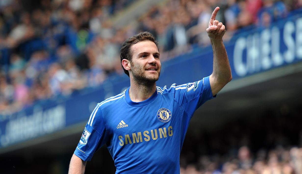 5. Juan Mata (44,73 juta euro) - Chelsea menjual gelandang asal Spanyol ini ke Manchester United pada 2014. Mata dilepas Chelsea pada bursa transfer dengan harga 44,73 juta euro. (AFP/Carl Court)