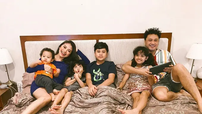 Sosok Family Man, Ini 6 Momen Manis Giring Ganesha dan Keluarga