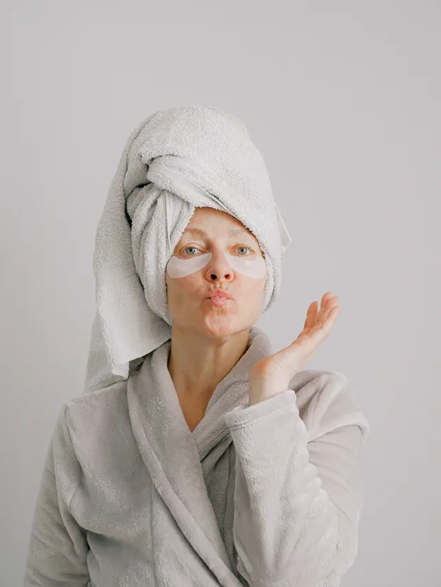 ilustrasi masker mata untuk merawat mata/pexels