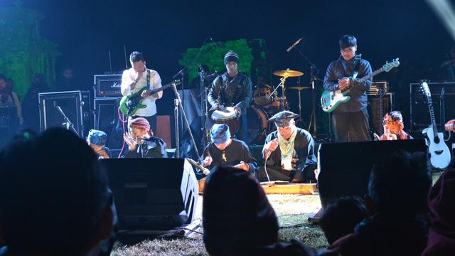Jazz Atas Awan di kompleks Candi Arjuna, Dieng dalam Dieng Culture Festival . (Foto: Liputan6.com/Muhamad Ridlo)