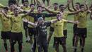 Maradona memimpin latihan pertama dengan klub Dorados dalam suasana penuh sukacita. ( AFP/Rashide Frias )