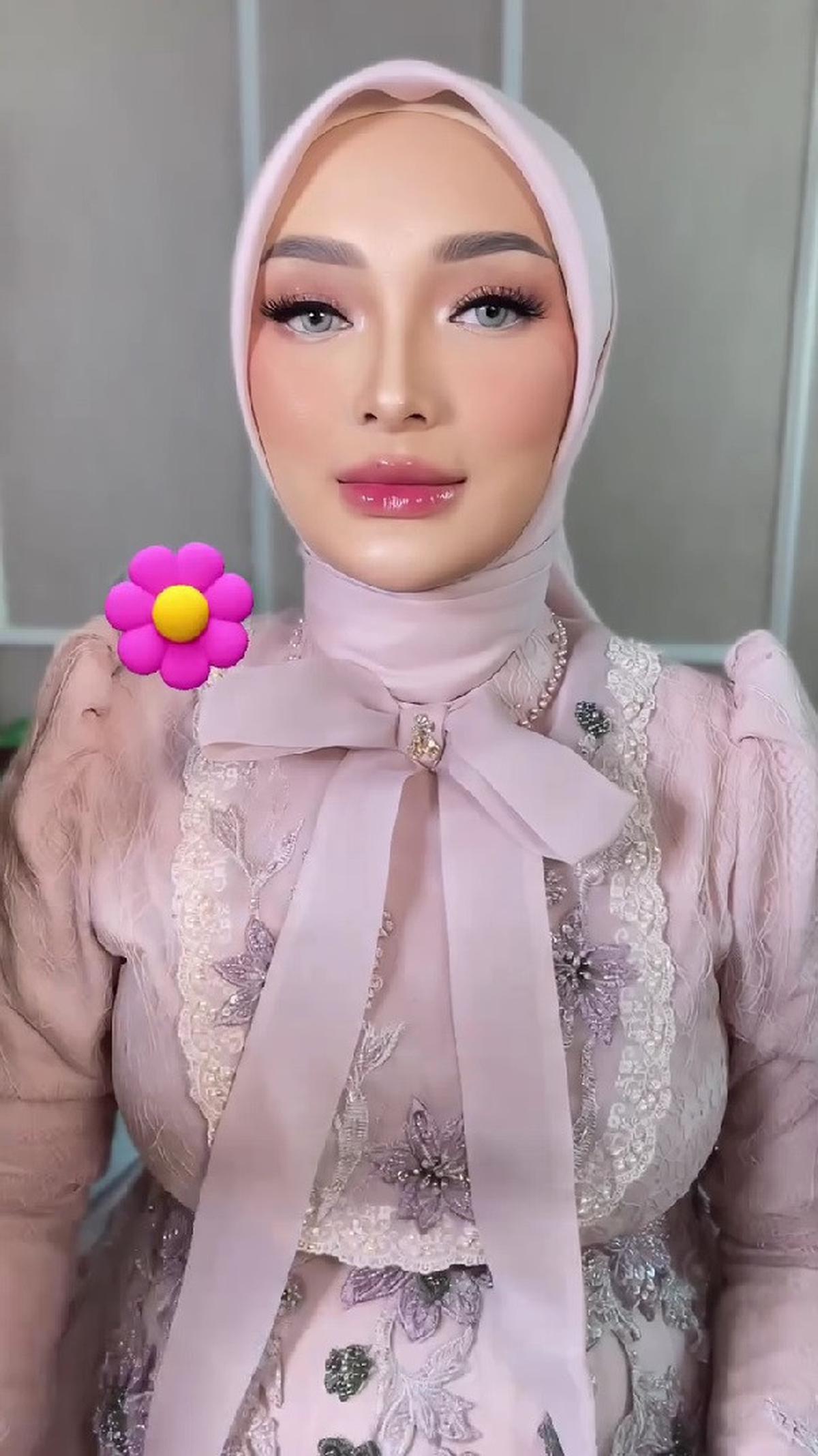 Potret Cantik Zaskia Gotik di Acara Tasyakuran 7 Bulanan Kehamilannya