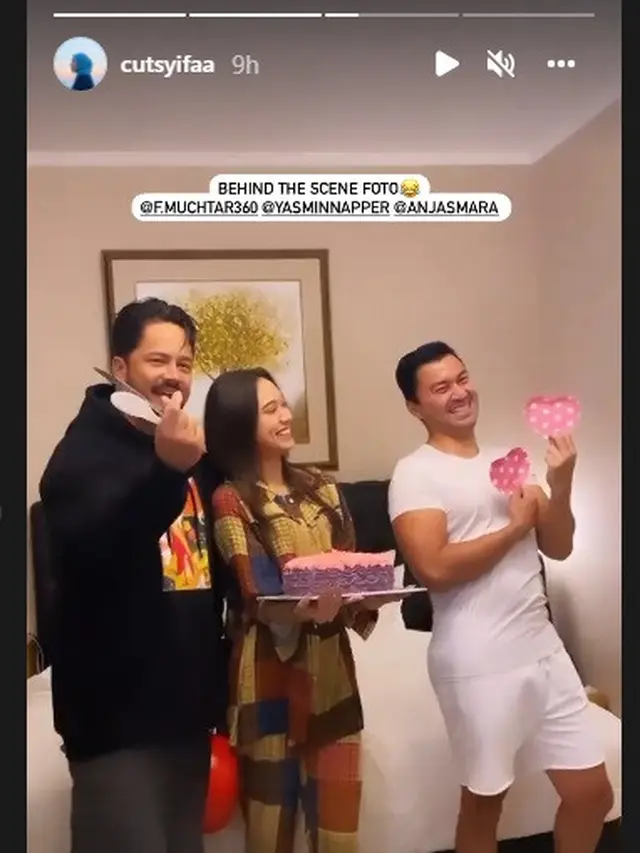 Fathir Muchtar dan Anjasmara dalam ultah Yasmin Napper (Foto: Instagram/@cutsyifaa)