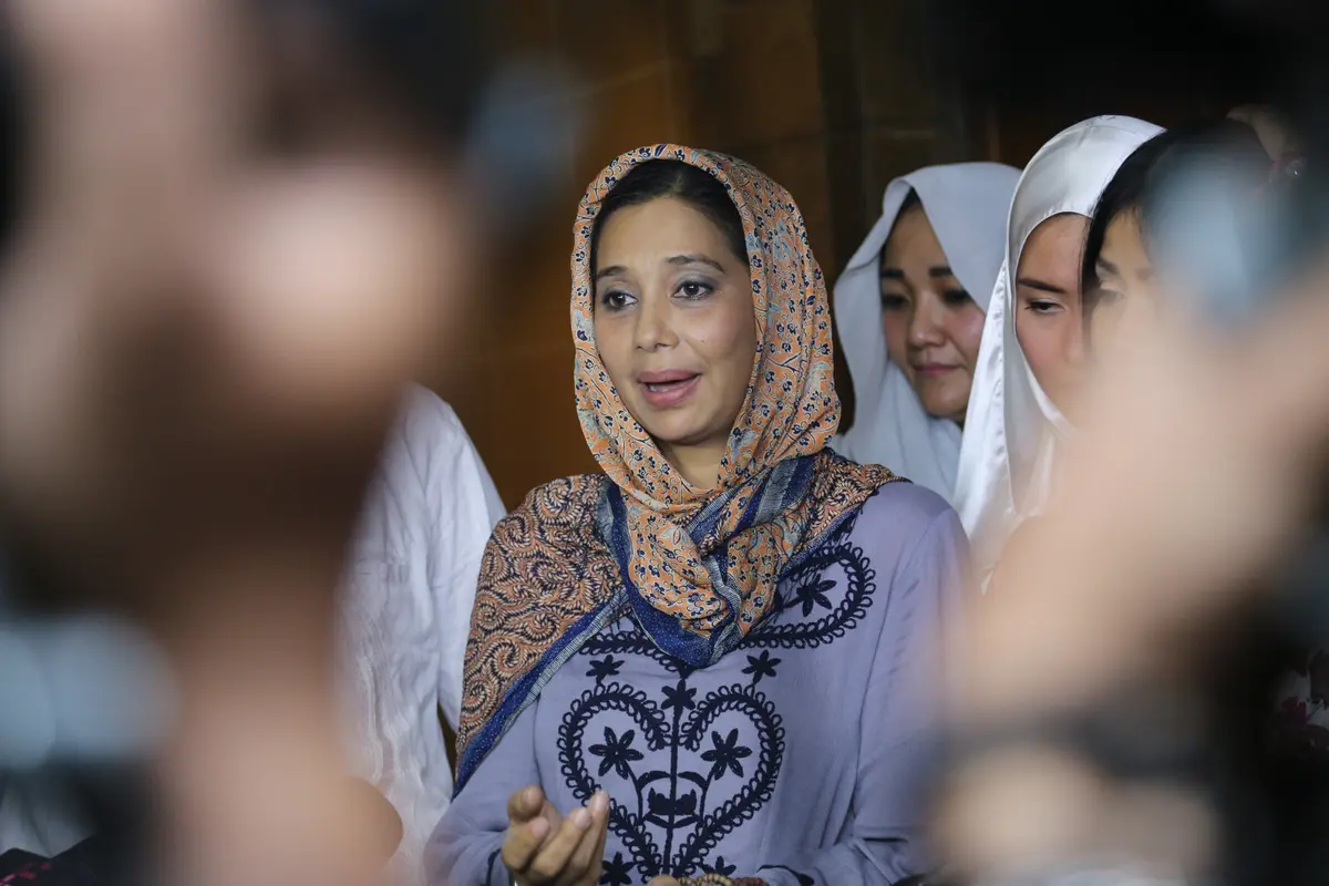 Ayu Azhari