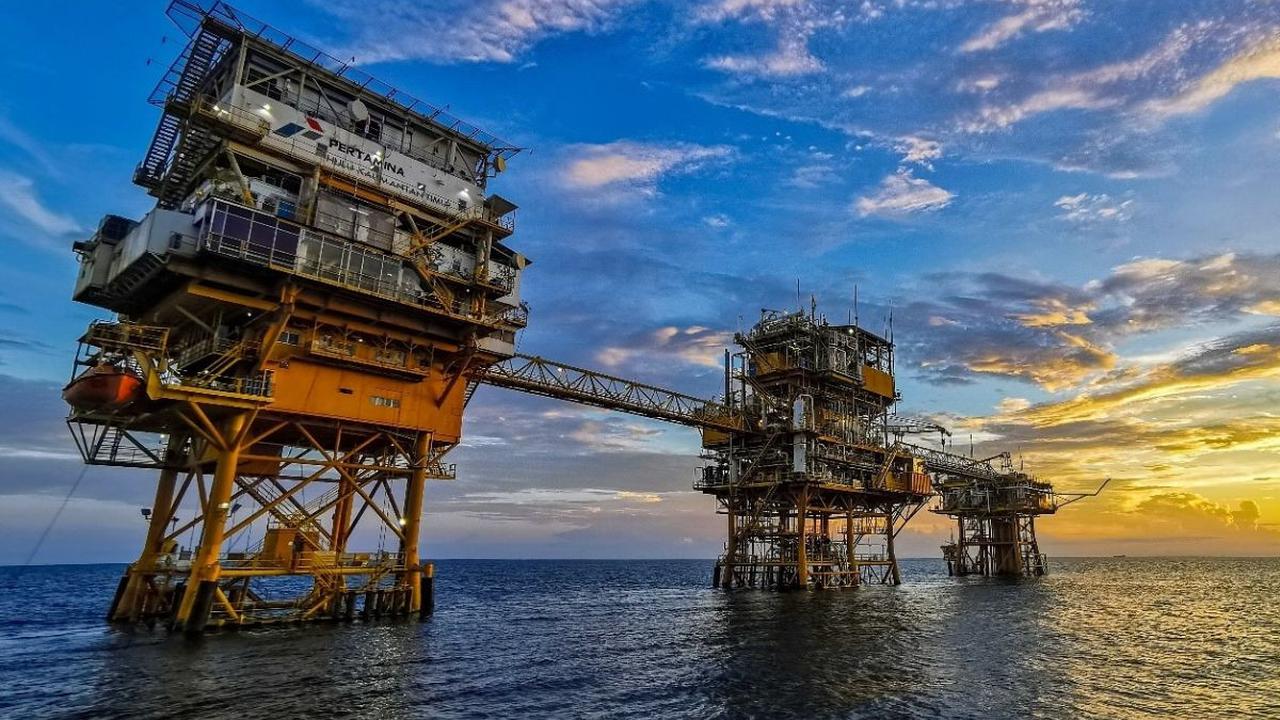 Di mana participating interest atau hak partisipasi masing-masing sebesar 50 persen dan Posco ENP sebagai operator.