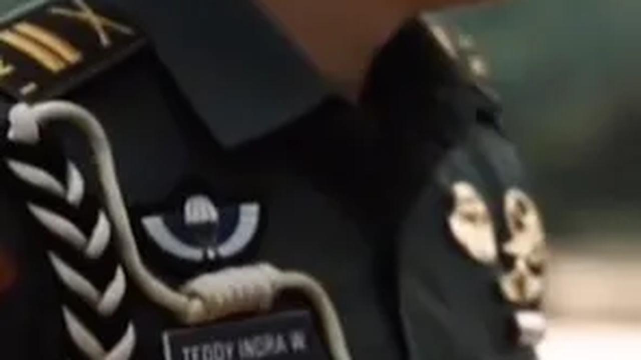 ⁠Intip Transformasi Mayor Teddy Indra Wijaya, Ternyata Kece Sejak jadi Taruna Akmil