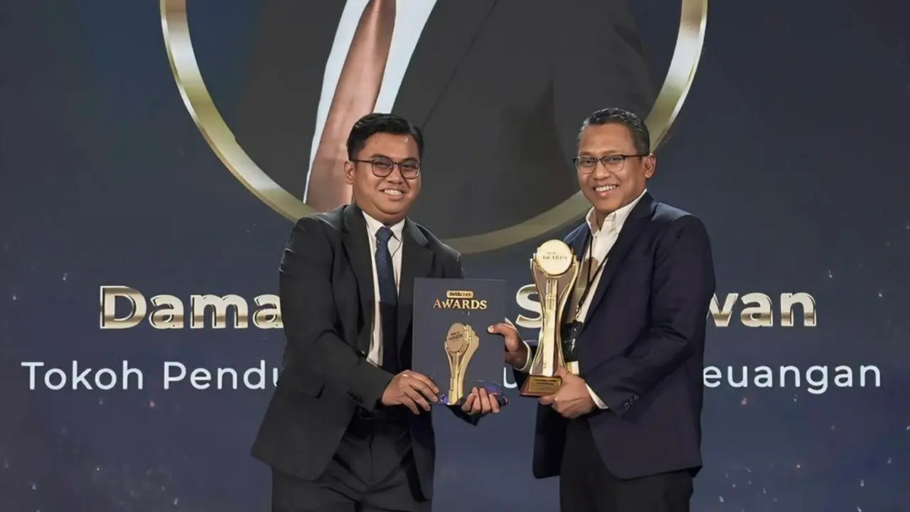 Direktur Utama Pegadaian Raih Penghargaan Tokoh Pendukung Inklusivitas Keuangan