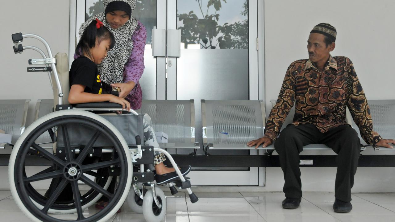 Butuh Kursi Roda dan Alat Bantu Pendengaran, Warga DKI Jakarta Bisa Hubungi ke Sini